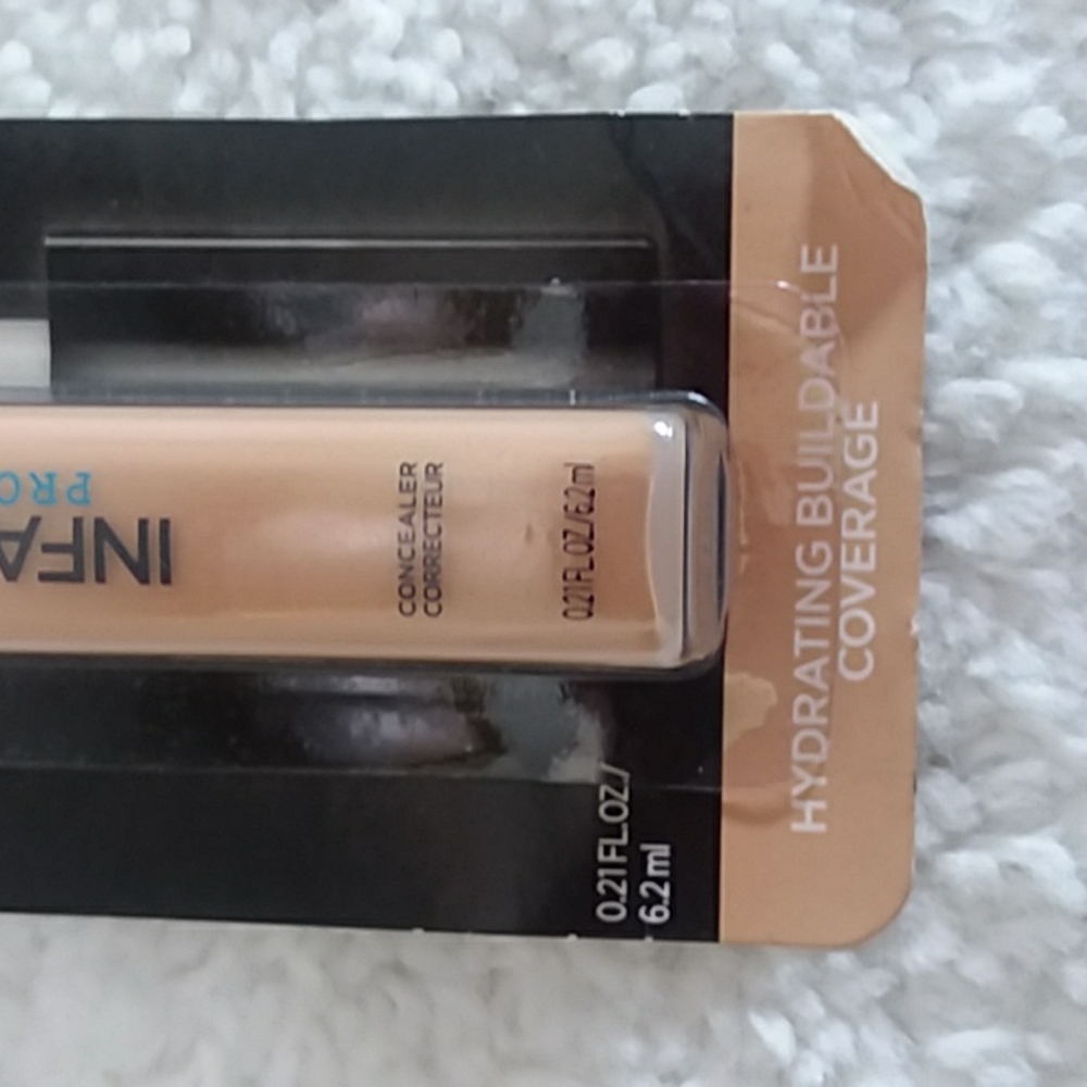 L'Oreal Infallible Pro-Glow & Pro-Last - Picture 4 of 7